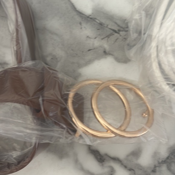 3 black, white, and brown women’s belts - Picture 2 of 4